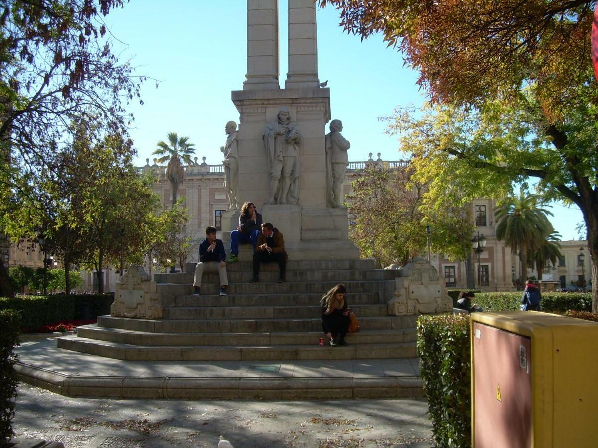 Toreros De Sevilla 5 Pax Εξωτερικό φωτογραφία