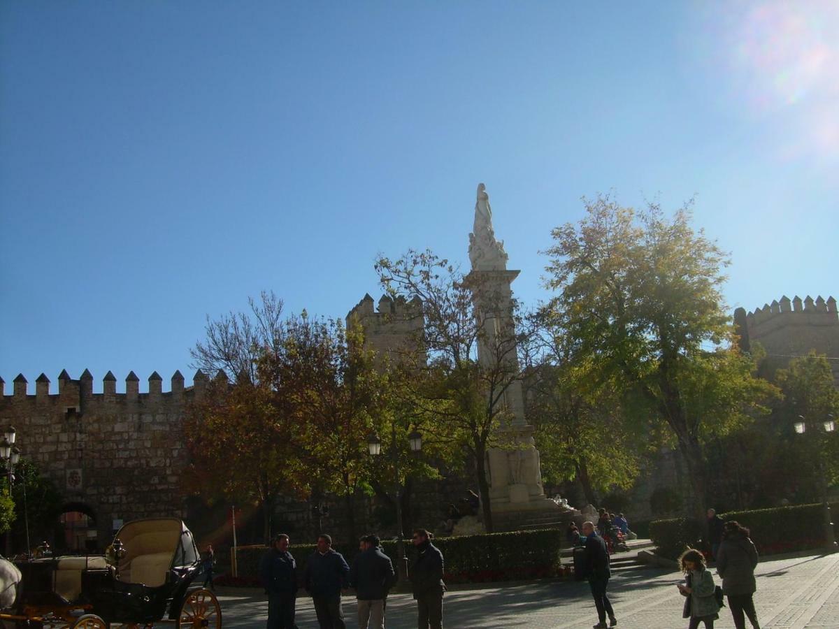 Toreros De Sevilla 5 Pax Εξωτερικό φωτογραφία